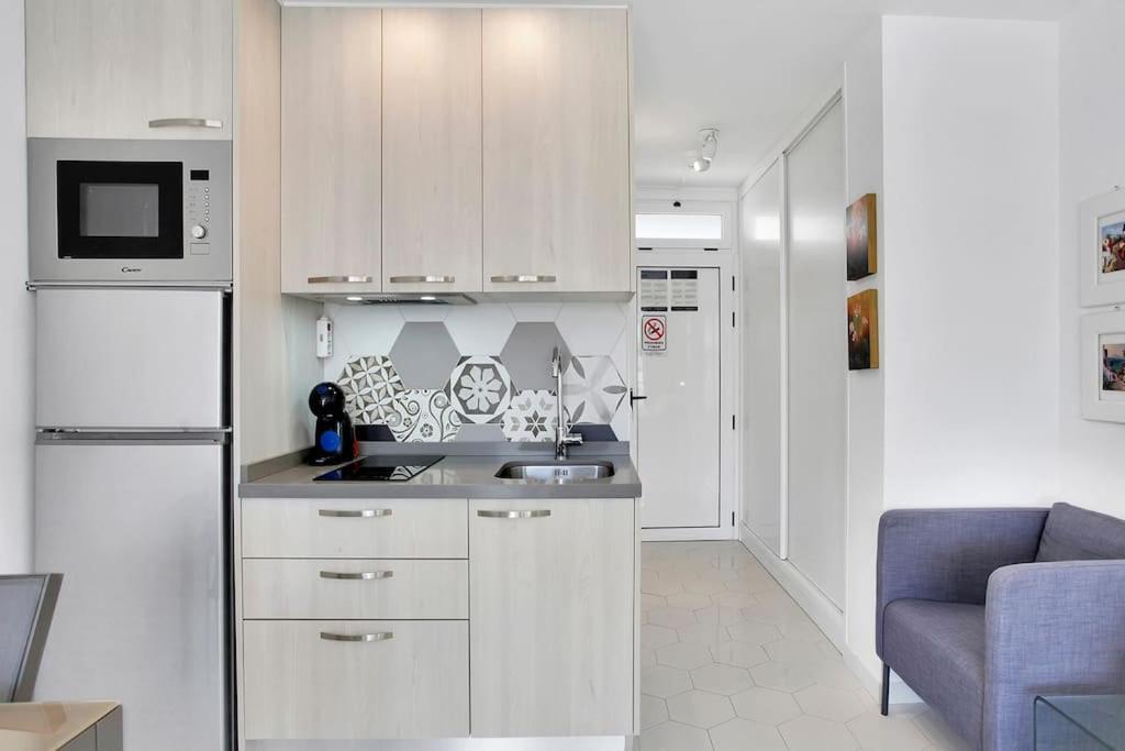 Alexander Apartment Playa De Las Americas エクステリア 写真